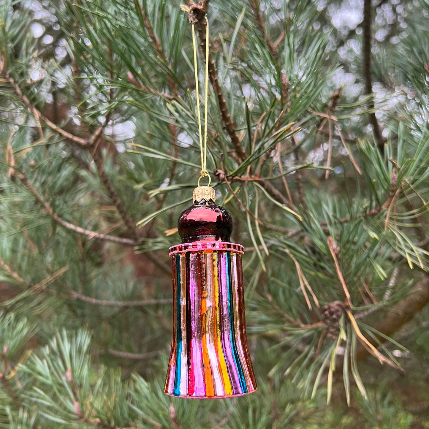 HANDMADE RIBBON TOWER GLASS BAUBLE ORNAMENT